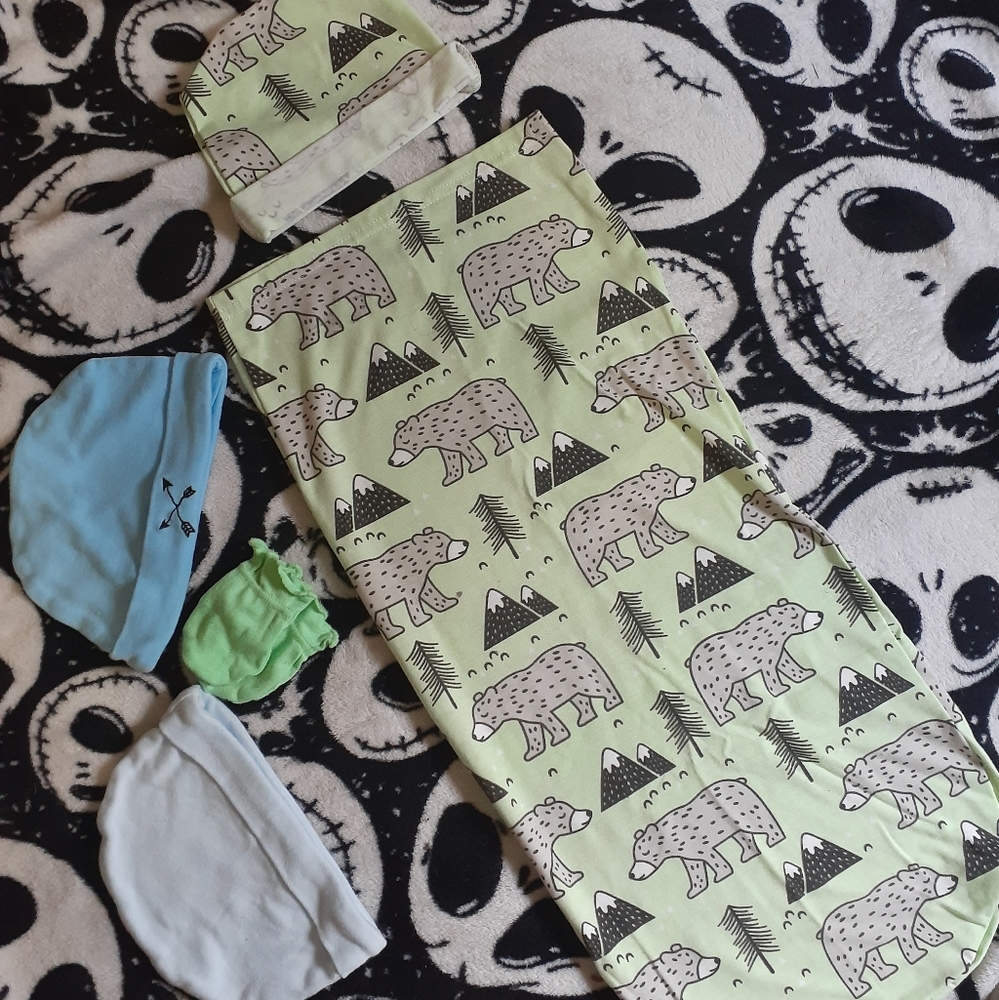 Baby boy hats mittens swaddle with bears 0-6 mont